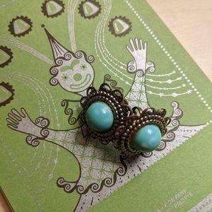 Vintage screw back earrings